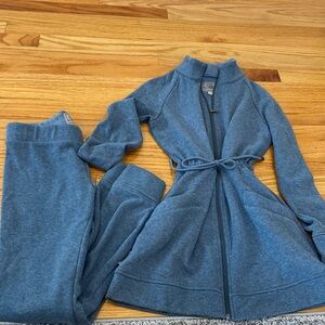 UGG two piece lounge set size S